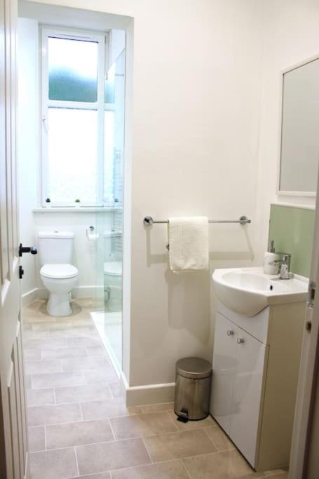 Flat 12A - Central, Modern, Bright Apartment With Free Wifi أوبان المظهر الخارجي الصورة